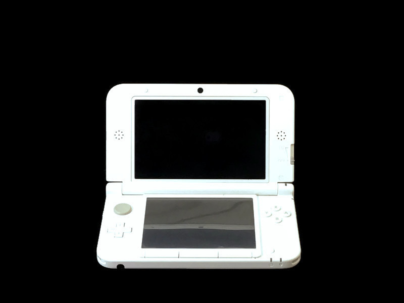 Nintendo 3DS XL SPR001 Handheld Gaming System with Charger USA Pawn