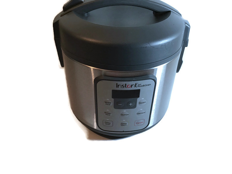 INSTANT RICE COOKER Model ZEST 8C USA Pawn