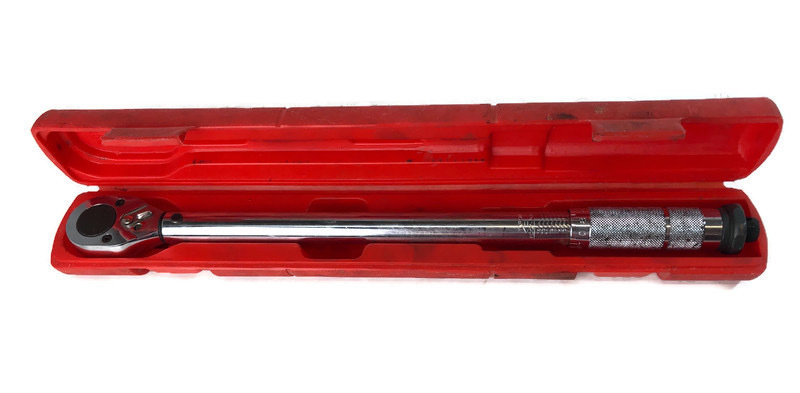 PITTSBURGH 1/2 In. Drive Click Type Torque Wrench with Case | USA Pawn