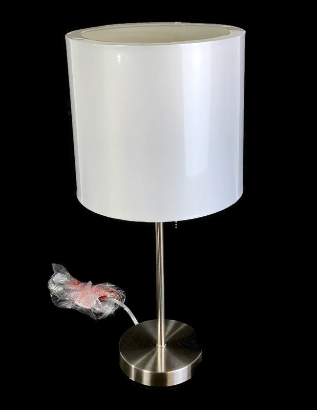 ROOM ESSENTIALS STICK LAMP USA Pawn
