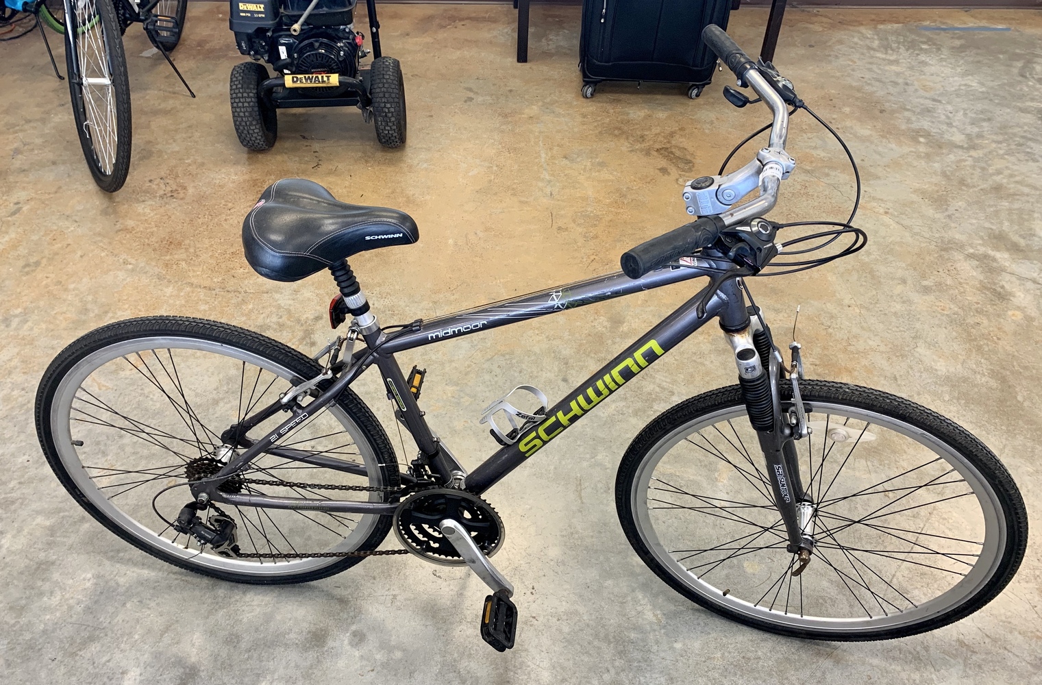 schwinn midmoor price