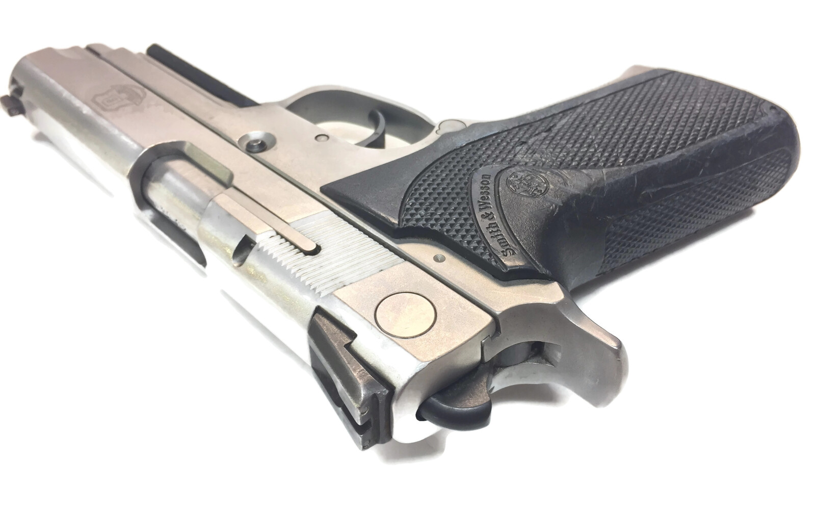 Smith & Wesson .40 Cal Tactical 4046TSW Semi - Automatic Pistol Handgun ...