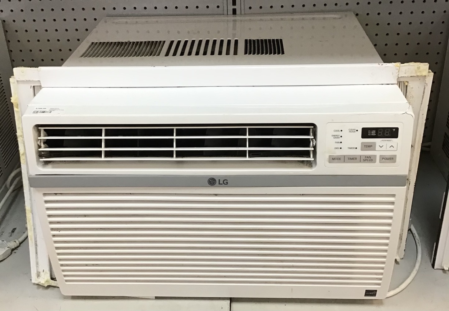 LG 10,000 BTU Window Air Conditioner Model LW1016ERY7 USA Pawn