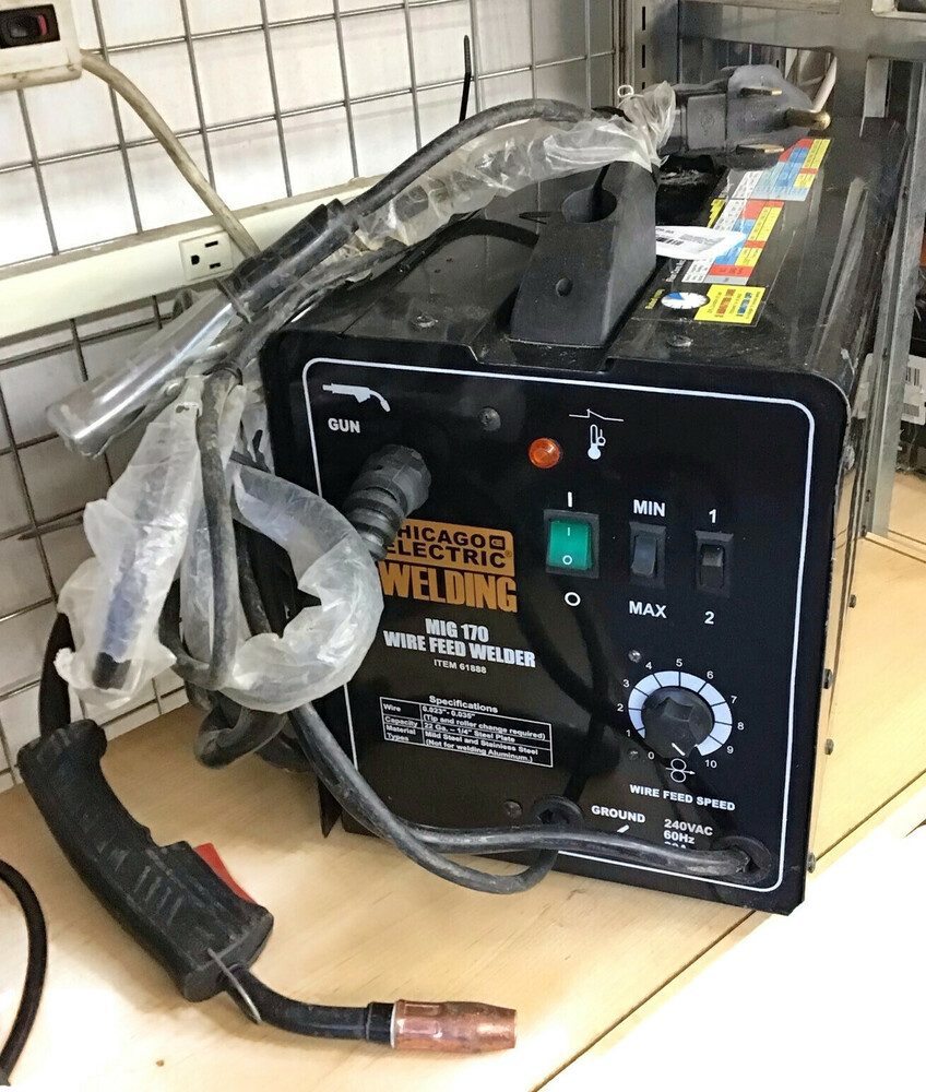 Chicago Electric 170 Amp Dc 240 Volt Migflux Cored Welder Usa Pawn 2590