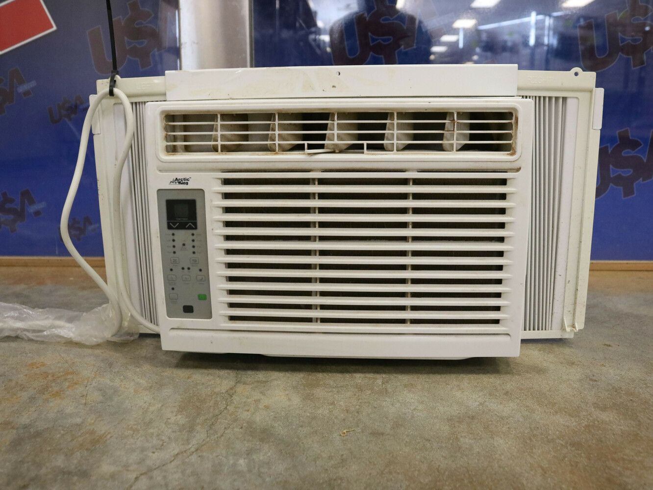 Artic King WWK05CM01N 5,000 BTU Air Conditioner USA Pawn