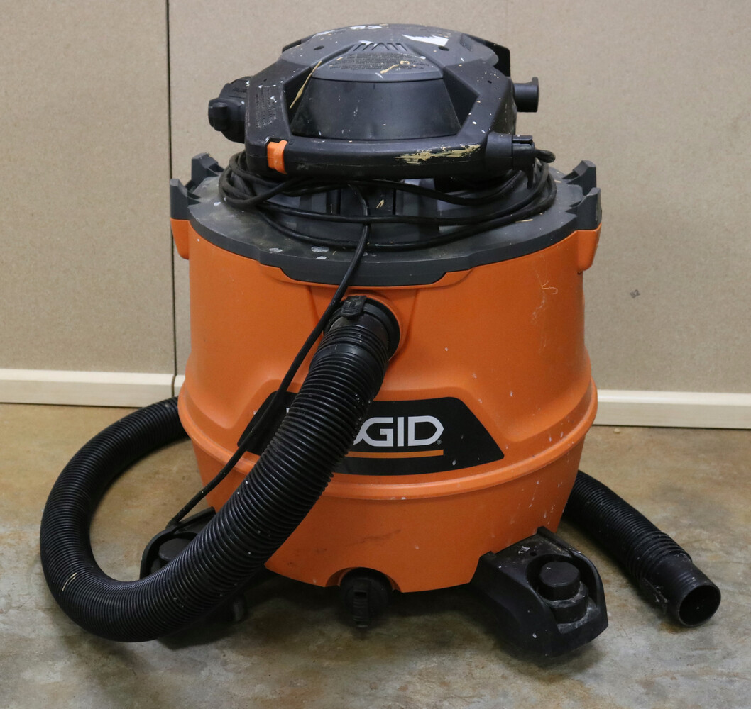 Ridgid 12 Gallon Shop Vacuum 