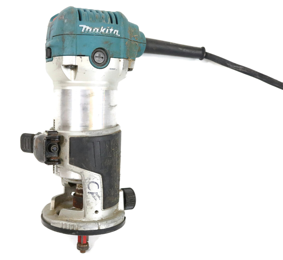 Makita RT0701C Trim Router | USA Pawn