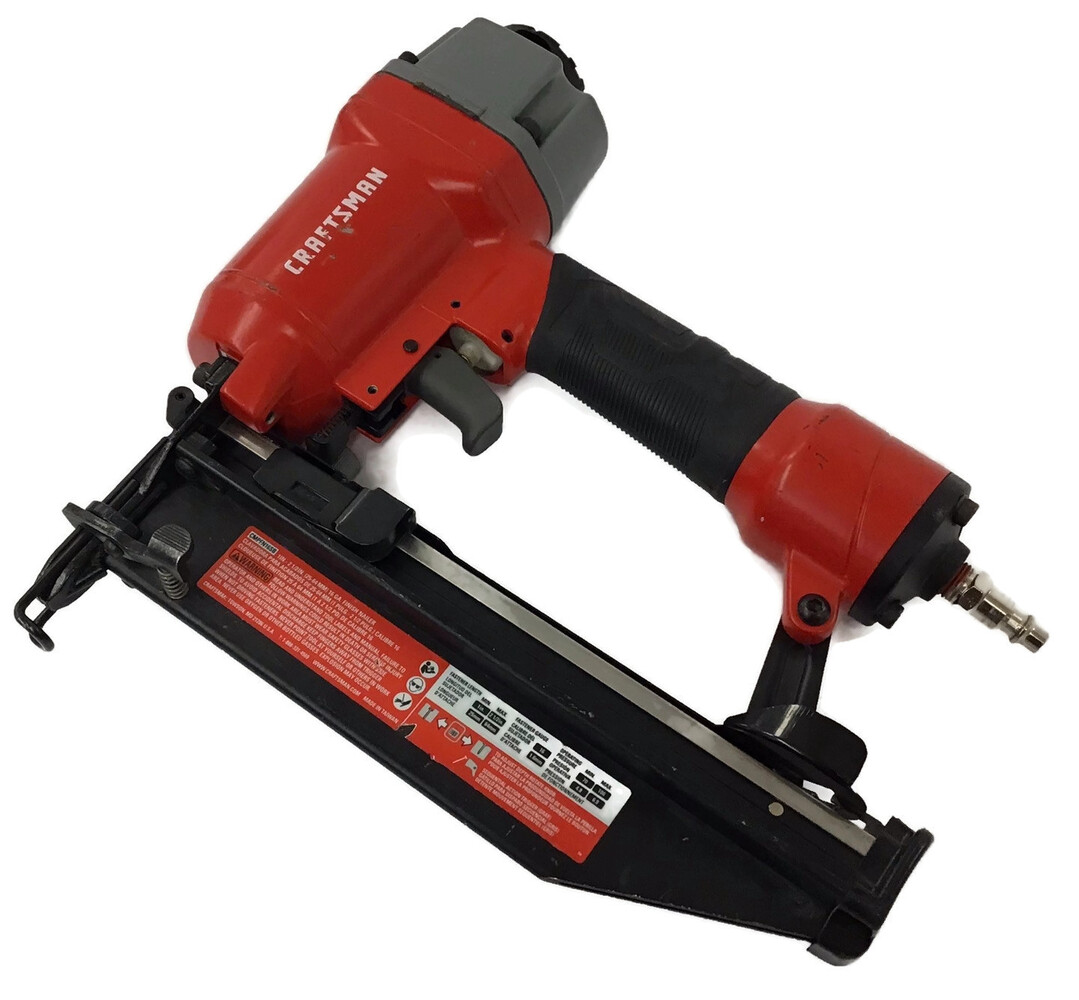 Craftsman CMPFN16SB 16 GA. STRAIGHT FINISH NAILER USA Pawn