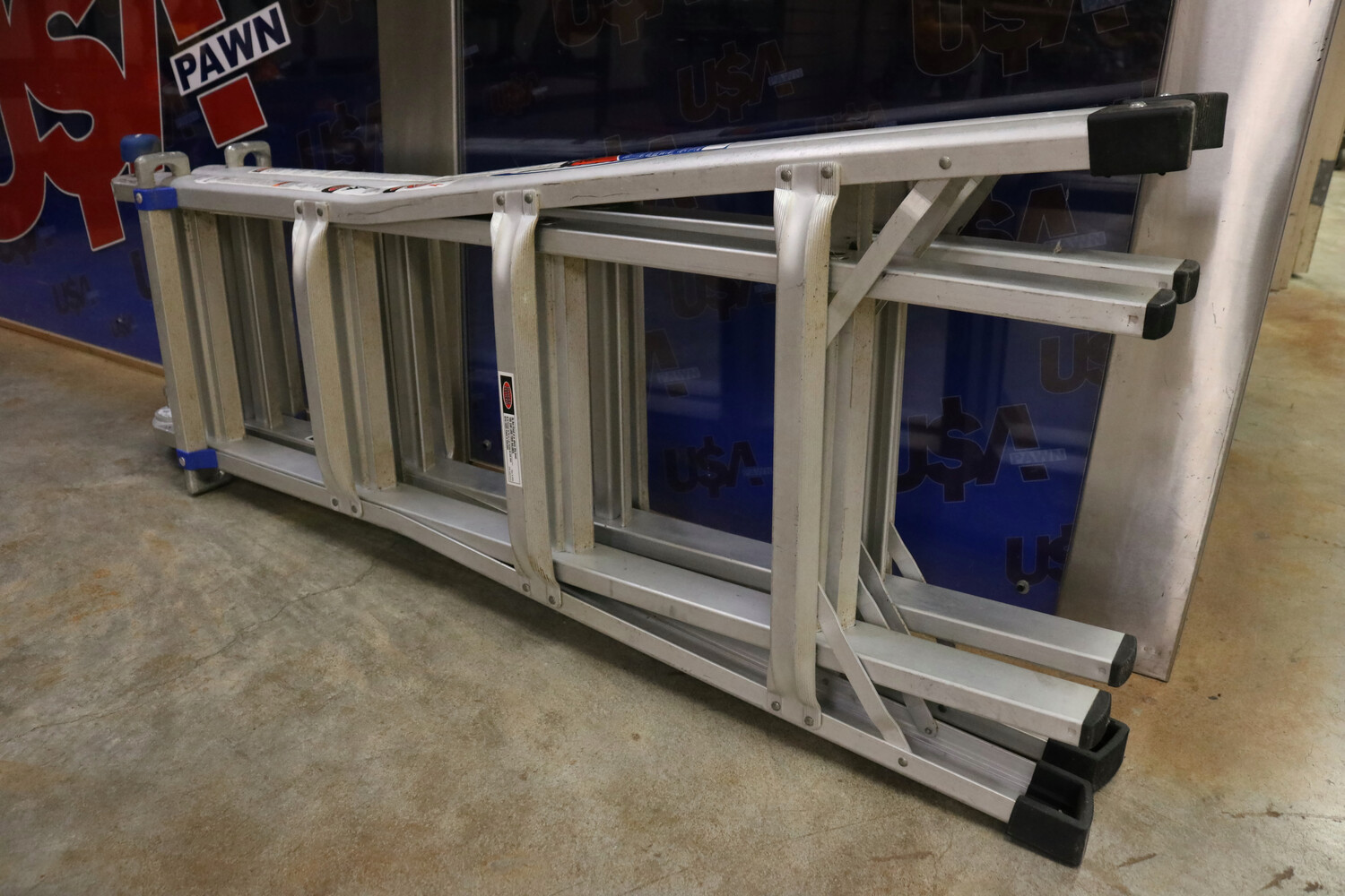 Werner MT17 17' Combination Ladder USA Pawn