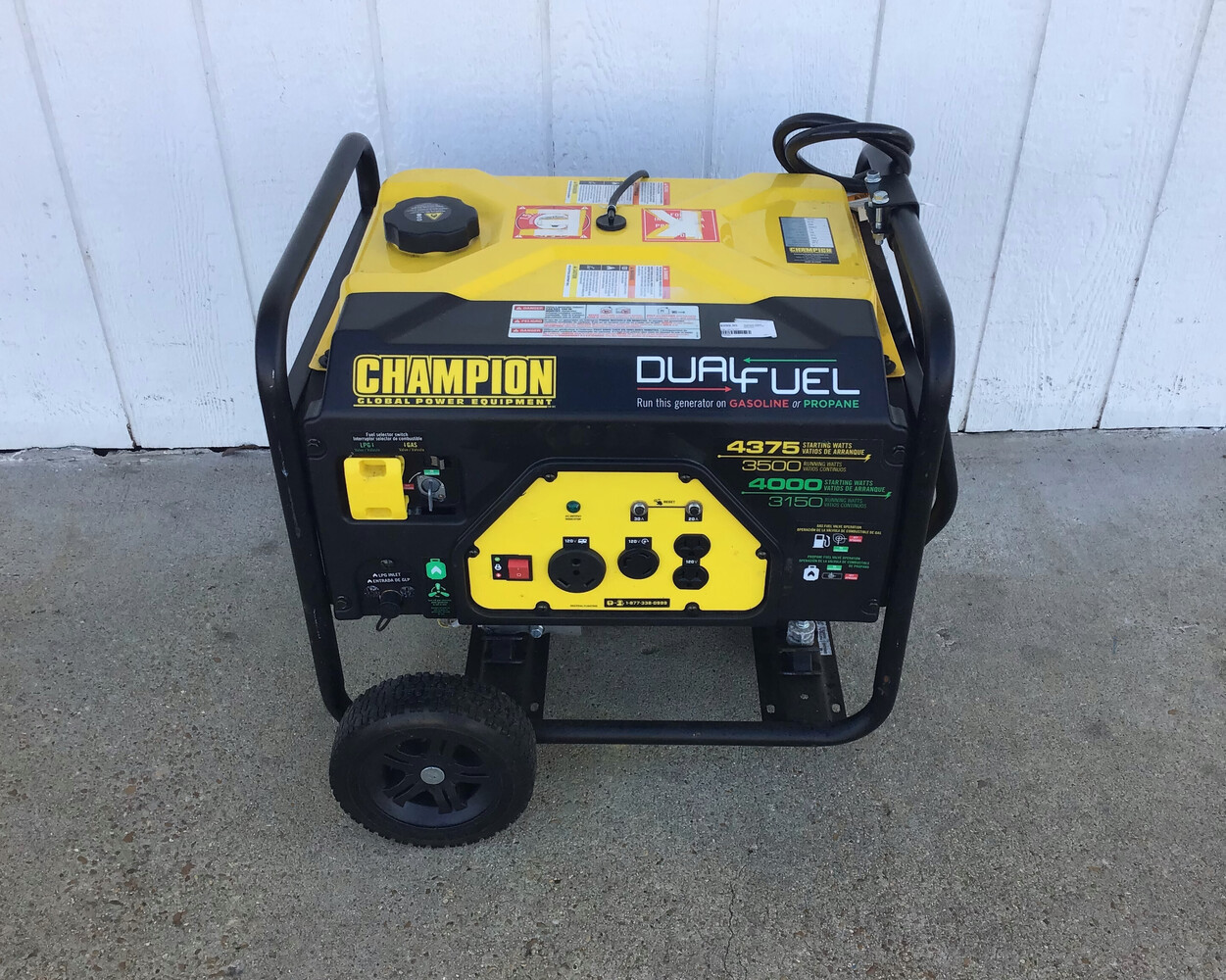 Champion 100401 3500Watt Dual Fuel Generator USA Pawn
