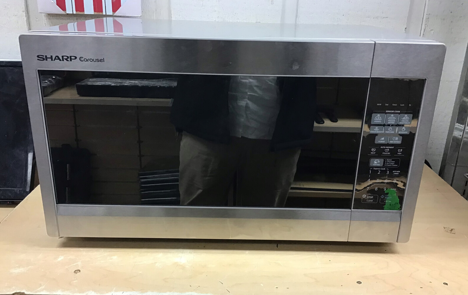 Sharp r551zm 1.8 Cu. Ft. FullSize Microwave Stainless steel USA Pawn