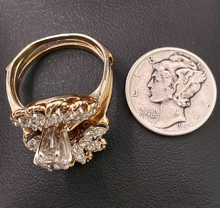 Gold Ladies Wedding Ring Set With Diamonds 14Kt Size 7 1/2