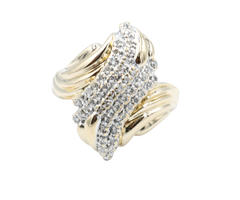 Stunning Women's Size 8 10KT Yellow Gold Round Diamond Cluster Estate Ring