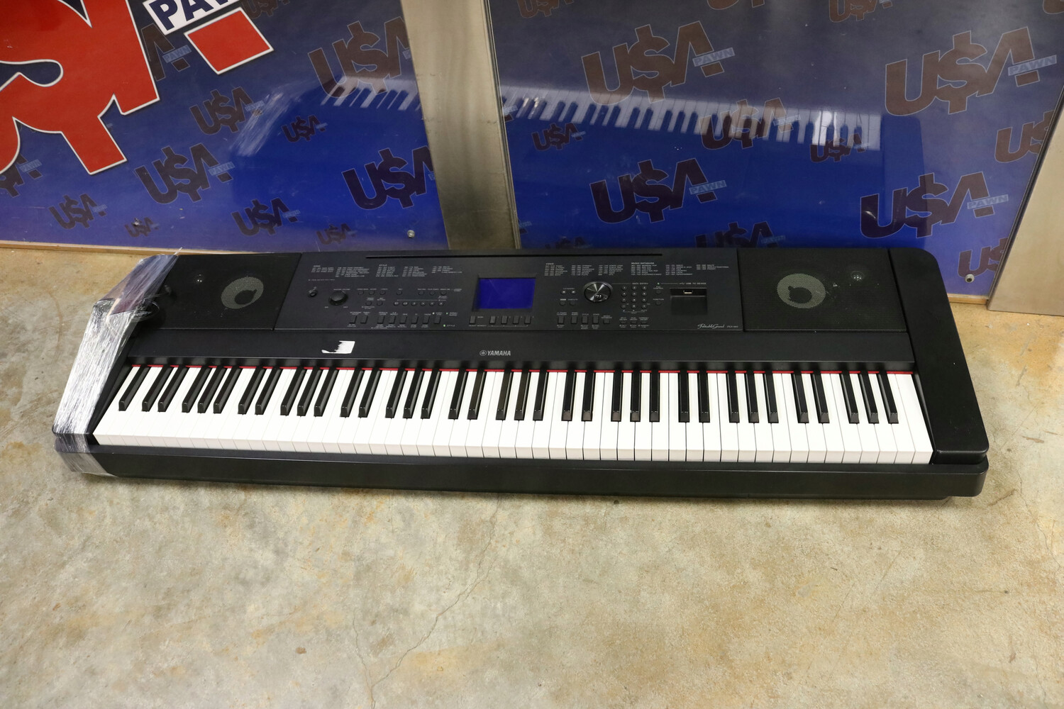 Yamaha DGX660B 88 Key Professional Keyboard USA Pawn