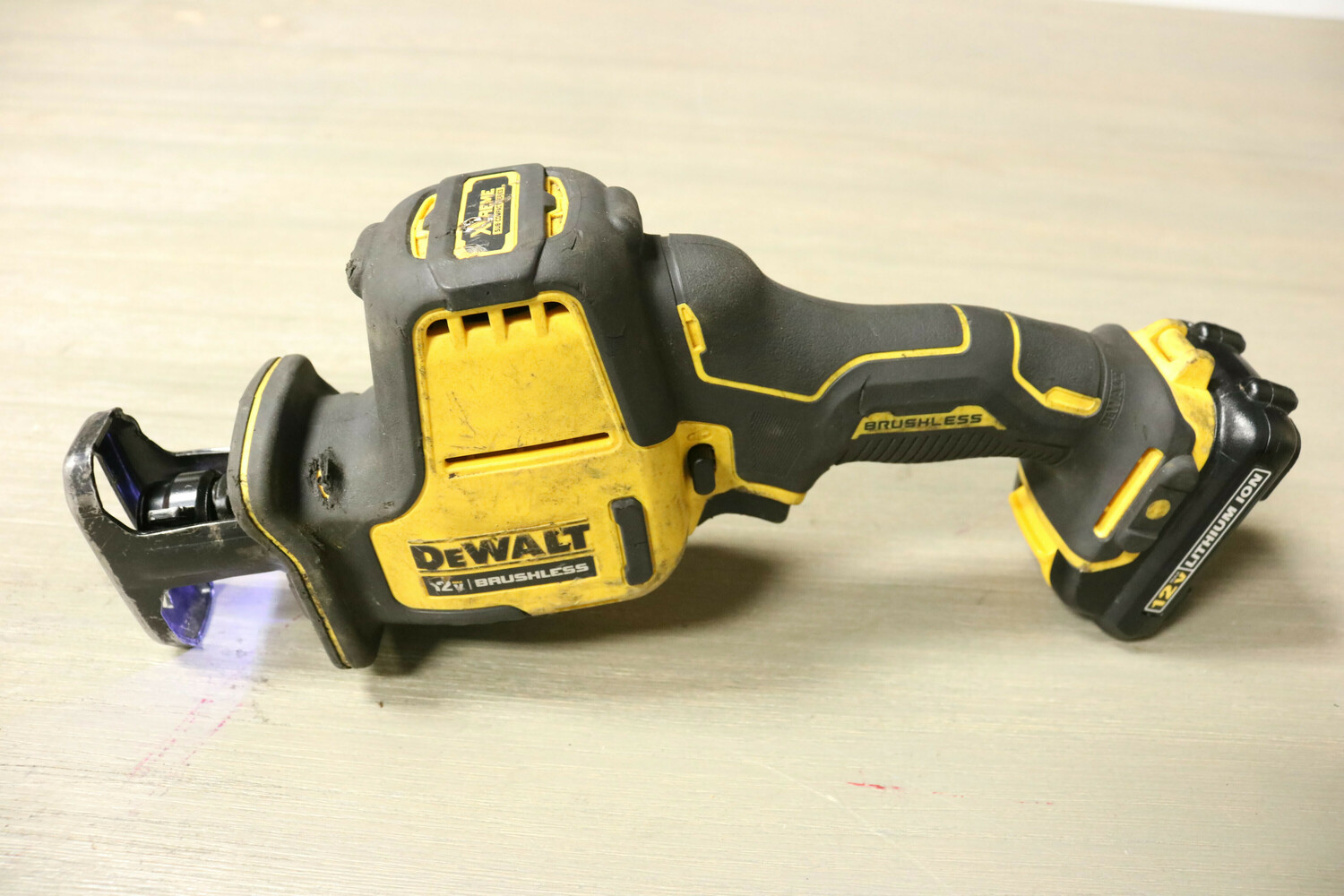 DEWALT DCS312 20V Lithium Ion Reciprocating Saw USA Pawn