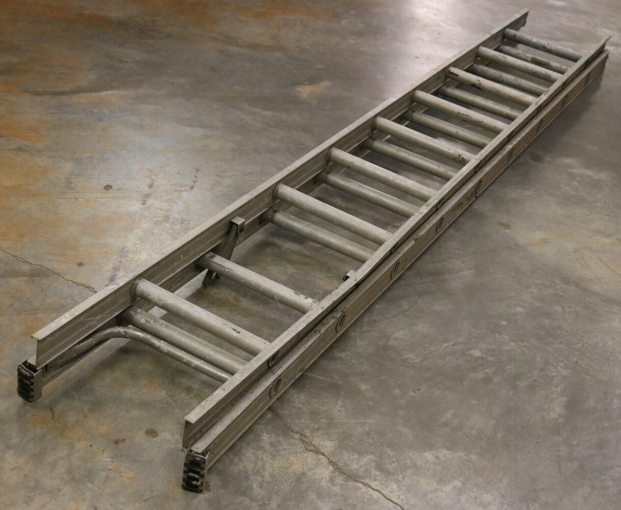 18Ft Aluminum Extension Ladder USA Pawn