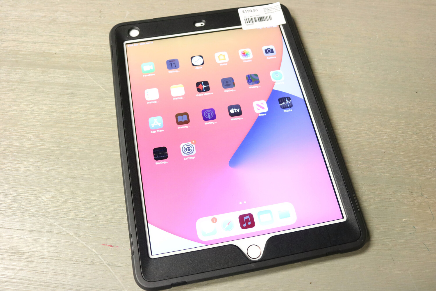 Apple A1954 6th Generation 128GB Ipad- White | USA Pawn