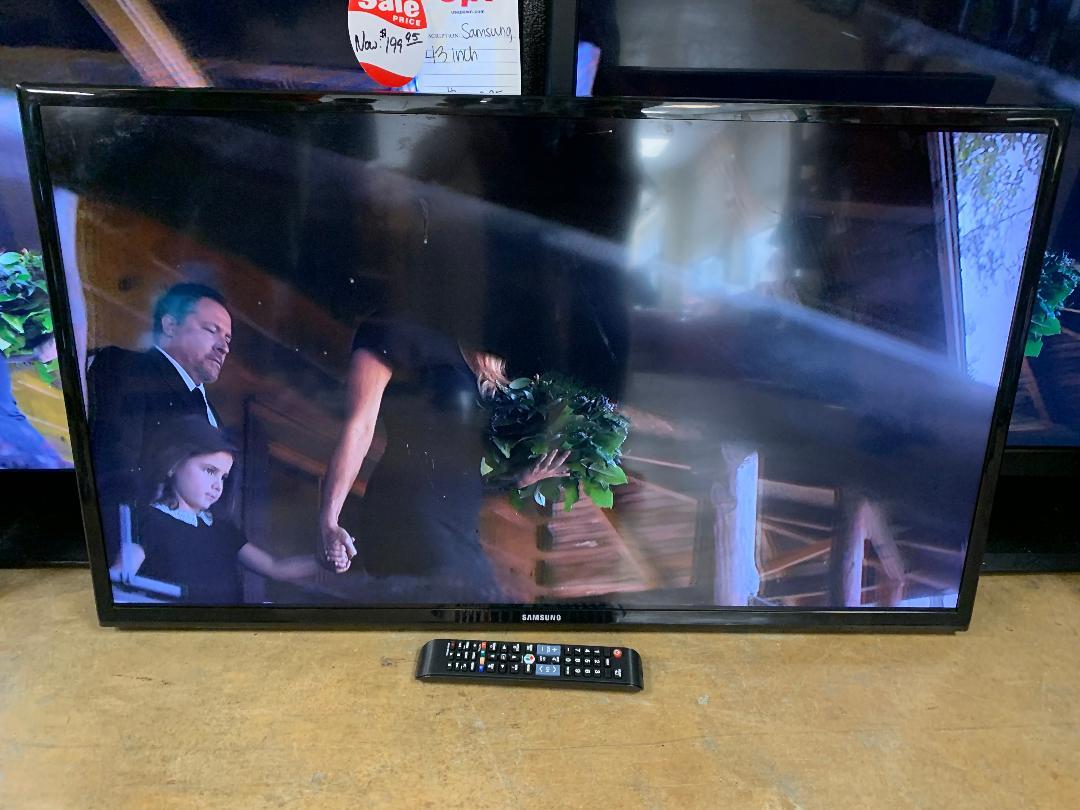 40" Samsung UN40H5003 LED TV Non Smart No Legs USA Pawn