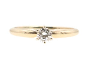 Women's 0.27 Ctw Round Solitaire Diamond Engagement Ring 14KT Yellow Gold 2.3g