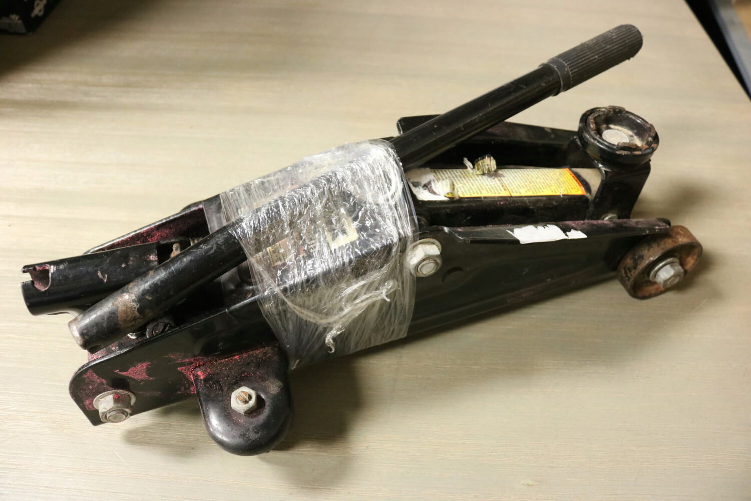 Black Jack 2 Ton Floor Jack USA Pawn