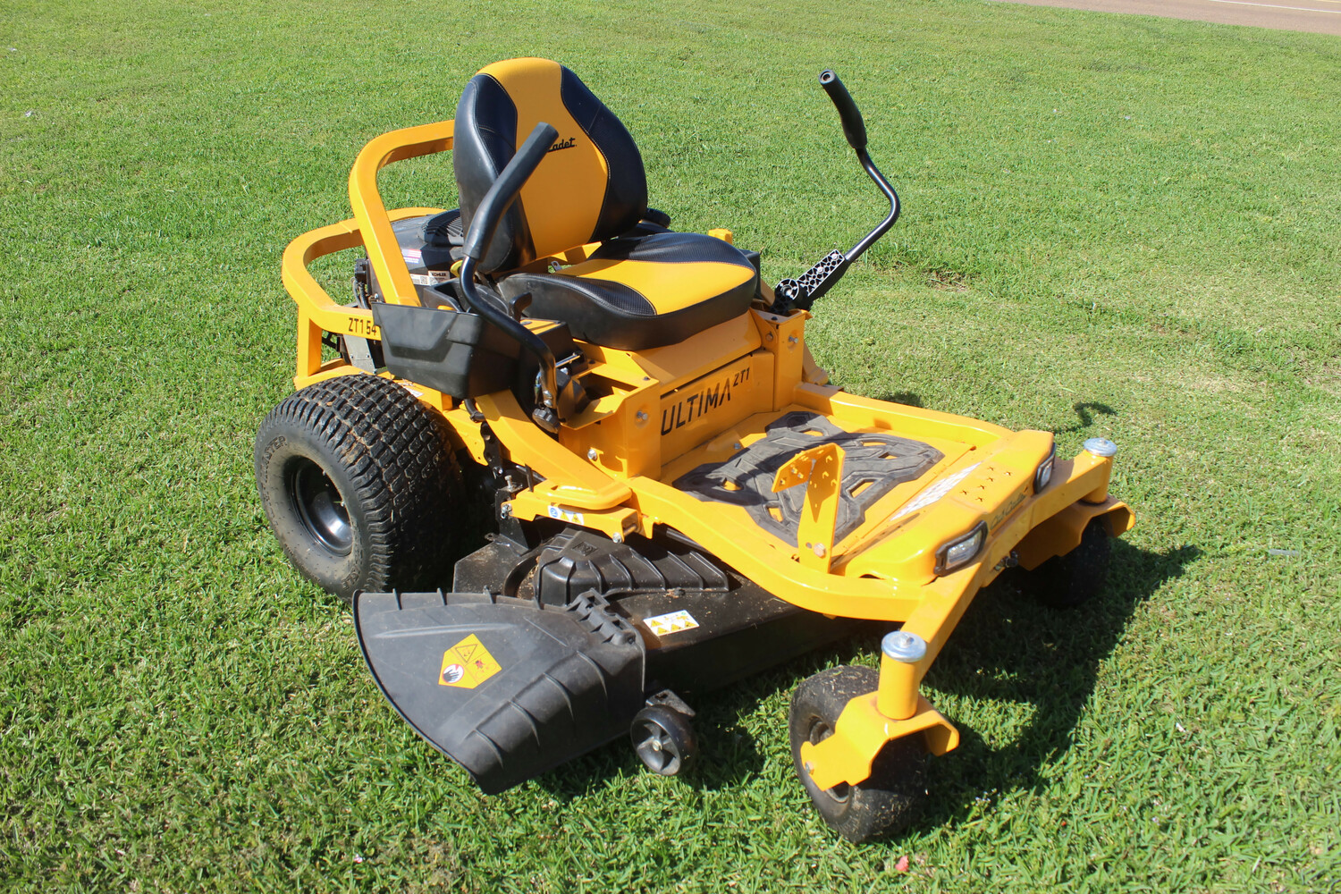 Cub Cadet ZT154 Zero Turn Mower 54