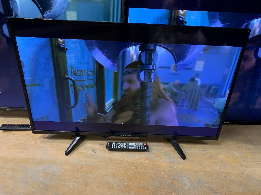 40" Element ELFW4017BF LED TV Non Smart USA Pawn