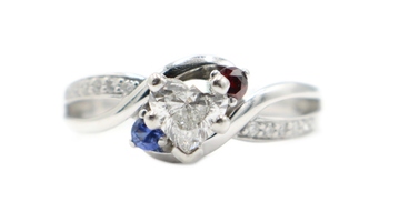  Women's 14KT White Gold Crossover 0.65 ctw Heart Cut Diamond Engagement Ring.