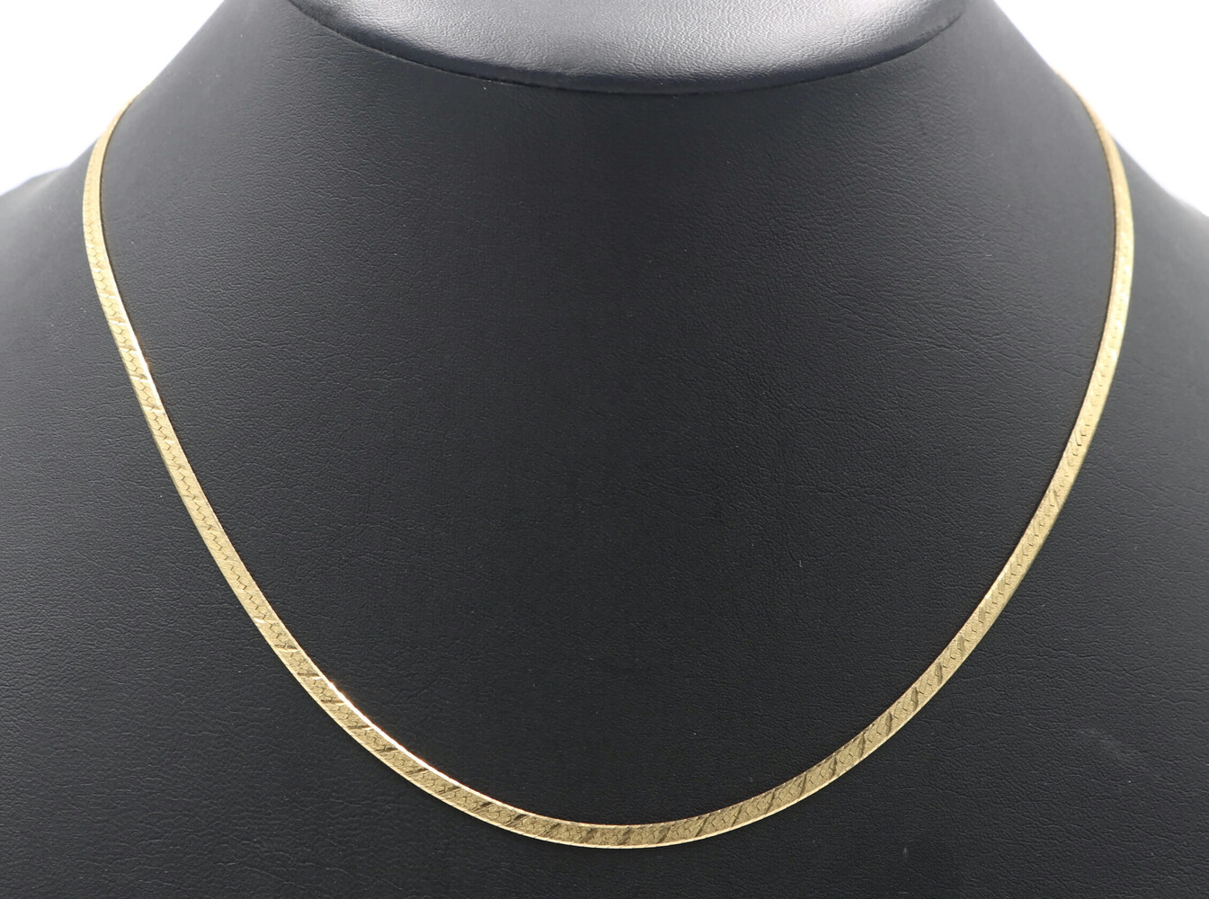 Stunning Men's 20" 3mm Sandblasted Detailing Flat Necklace in 14KT