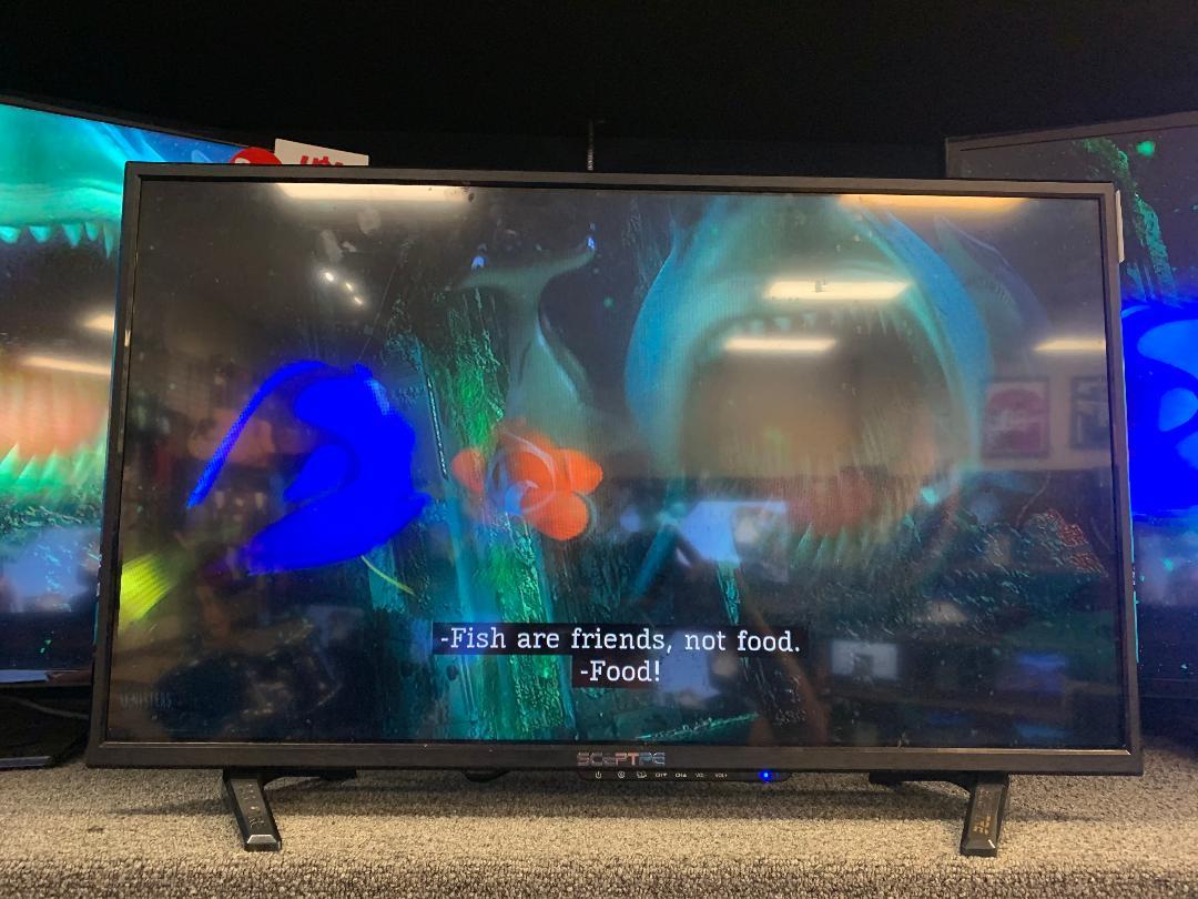 32" SCEPTRE UKTG53CC LED TV Non Smart USA Pawn