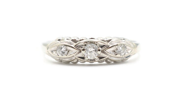 Women's Estate 0.17 ctw Round Diamond Antique Style Diamond Engagement Ring 14KT
