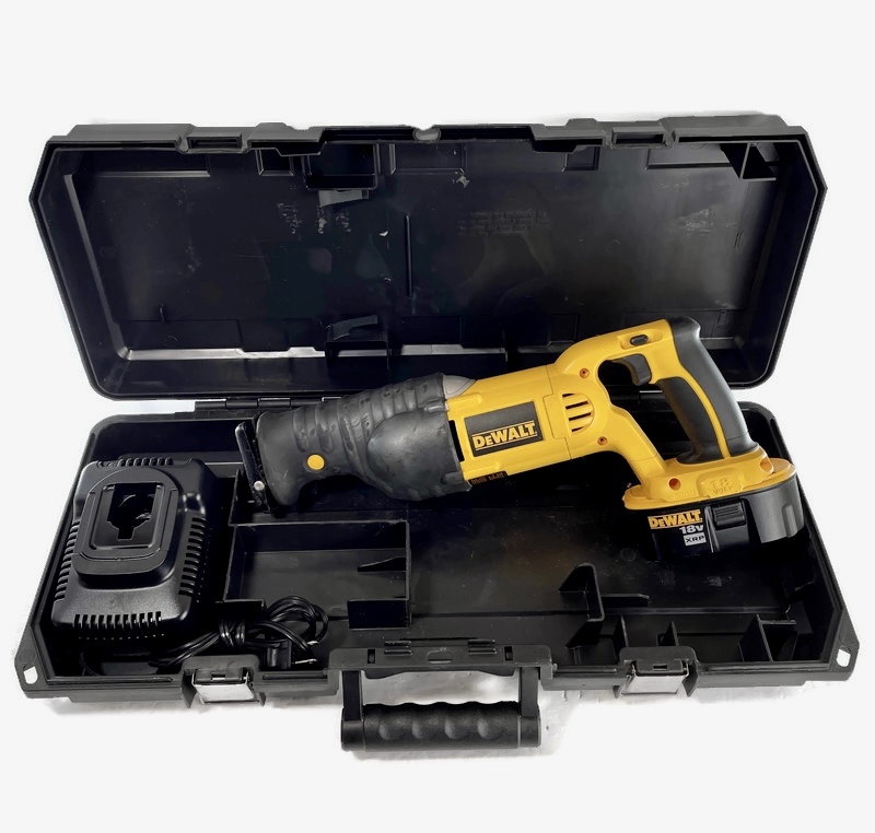 Dewalt DC385 18V Variable Speed Reciprocating Saw USA Pawn