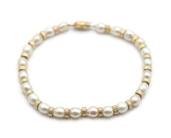 Women's 14KT Yellow Gold and White Cultured Pearl Bracelet - 6.00 Grams 
