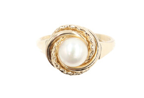 Women's Estate 7mm Round White Cultured Pearl Twisted 14KT Yellow Gold Ring
