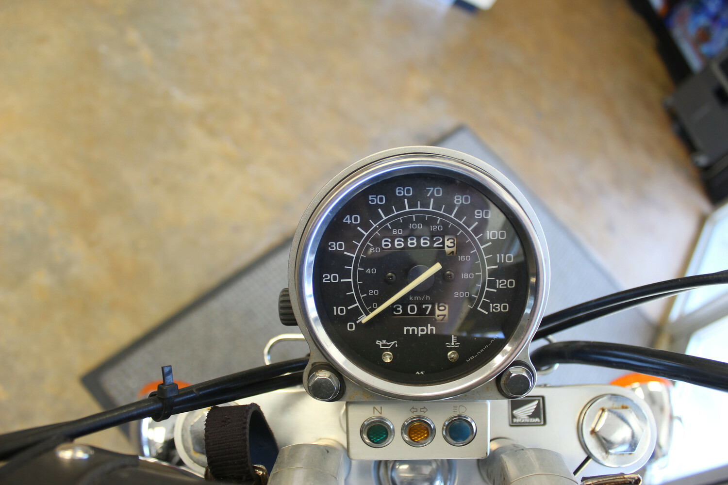 2004 HONDA SHADOW VT1100 MOTORCYCLE