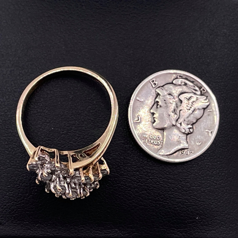 Gold Ladies Diamond Ring 10kt Size 6