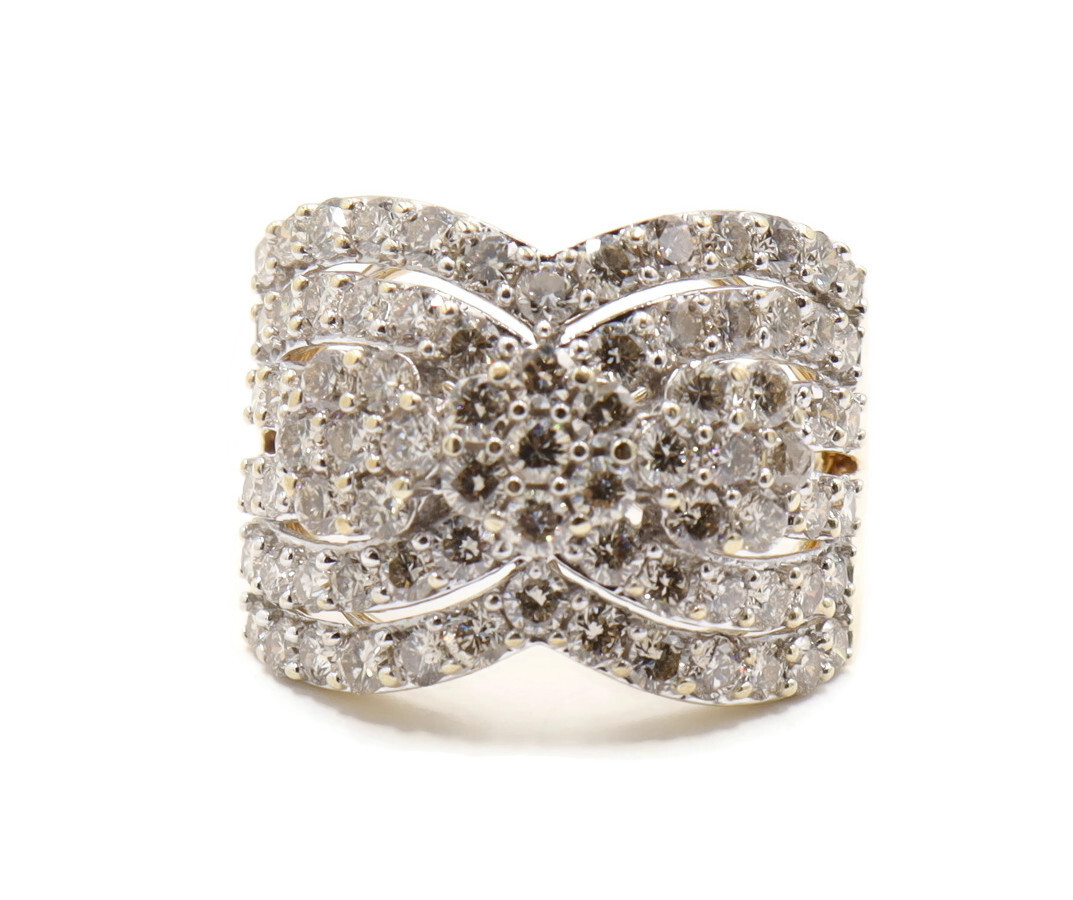  Women's Large 3.80 ctw Round Diamond Ribbon Cluster Ring in 10KT Yellow Gold