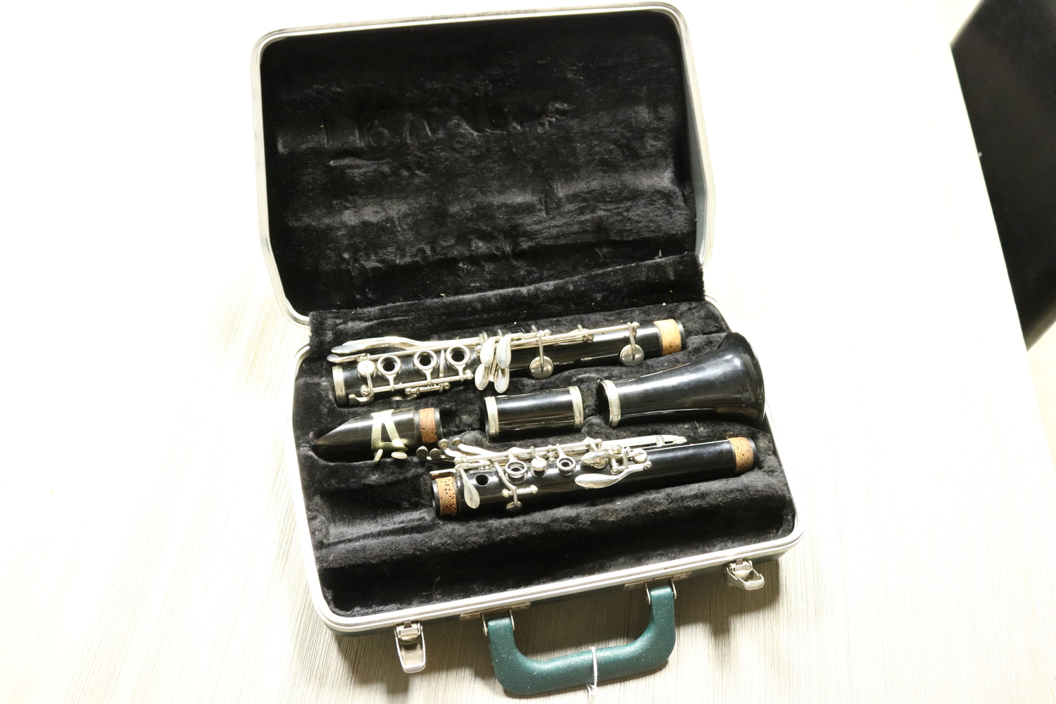 Selmer PERNO FILETATTO VITE SUPPORTO CAMPANA CLARINETTO BASSO - Raffaele Inghilterra