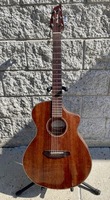Breedlove Discovery Concert CE MH Acoustic/Electric Guitar