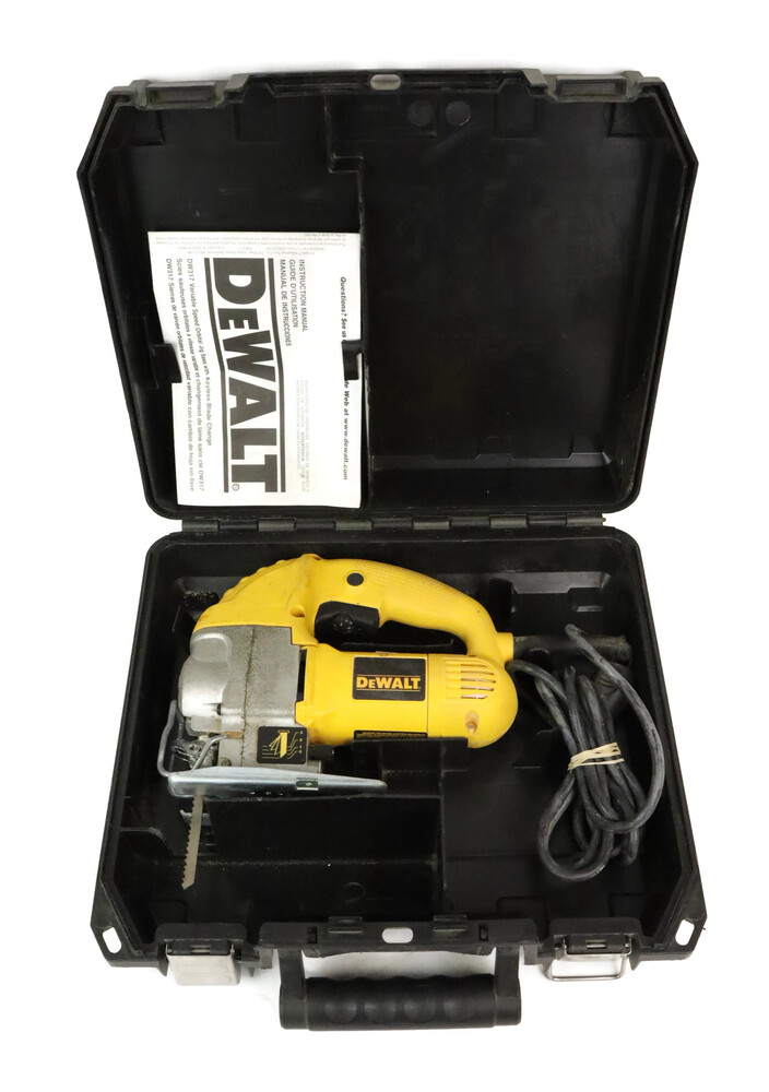 DEWALT DW317 5.5 AMP ORBITAL JIGSAW 1"STROKE (25MM) with Case USA Pawn