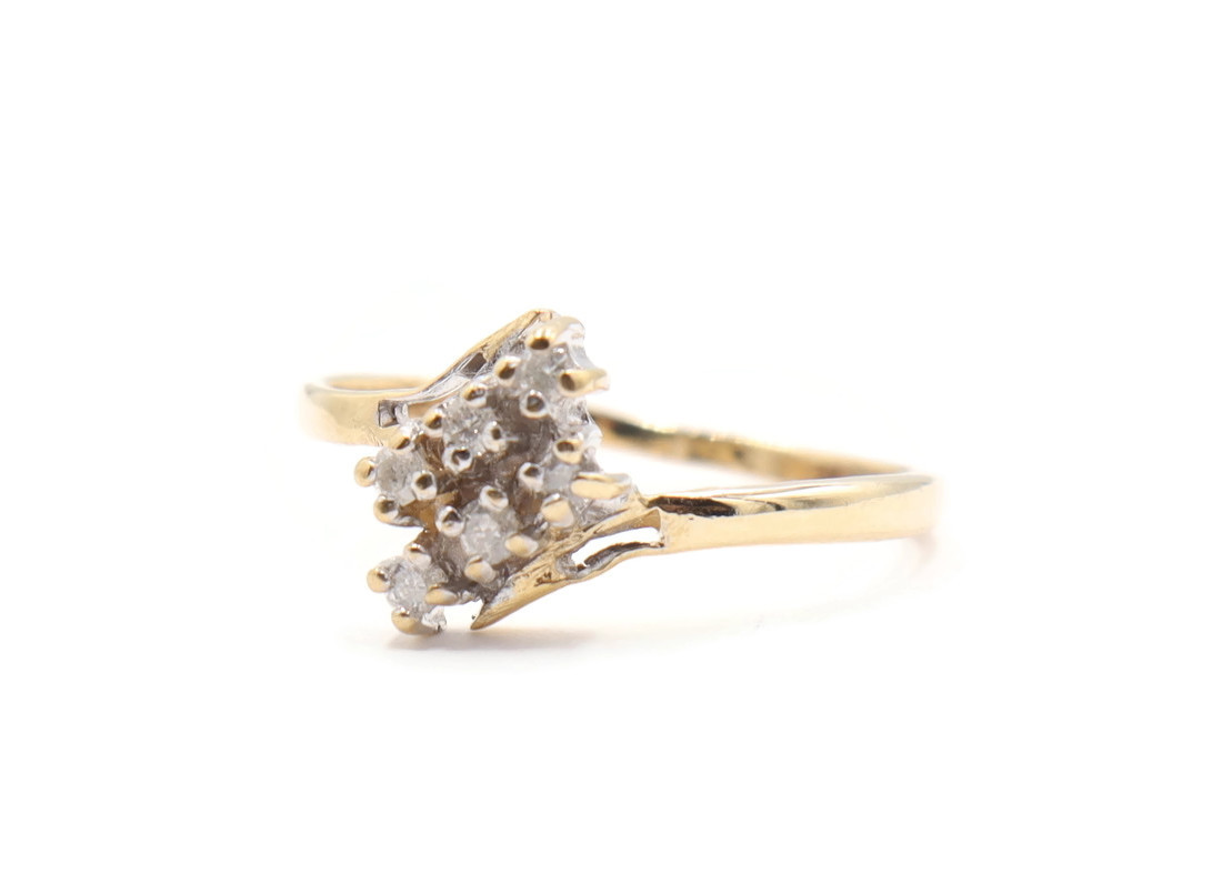 Women's Estate 0.18 ctw Round Diamond Waterfall Cluster Ring in 14KT Yellow Gold