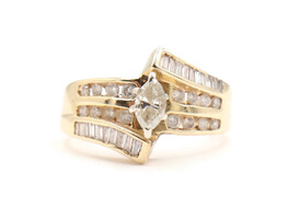 Women's Estate 1.35 ctw Marquise & Round Cut Diamond Ring In 14KT Yellow Gold
