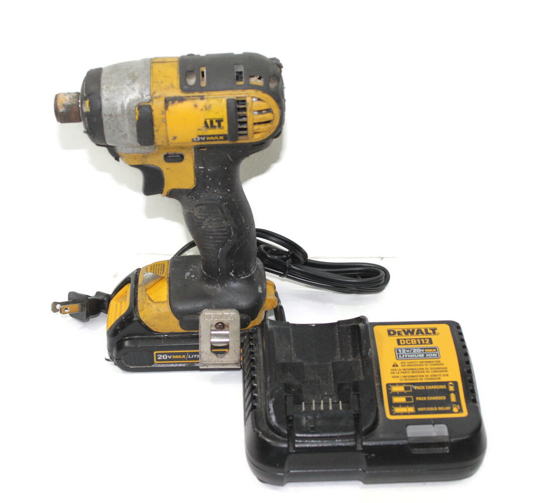 Dewalt dcf885 Impact Drill with Battery and Charger | USA Pawn