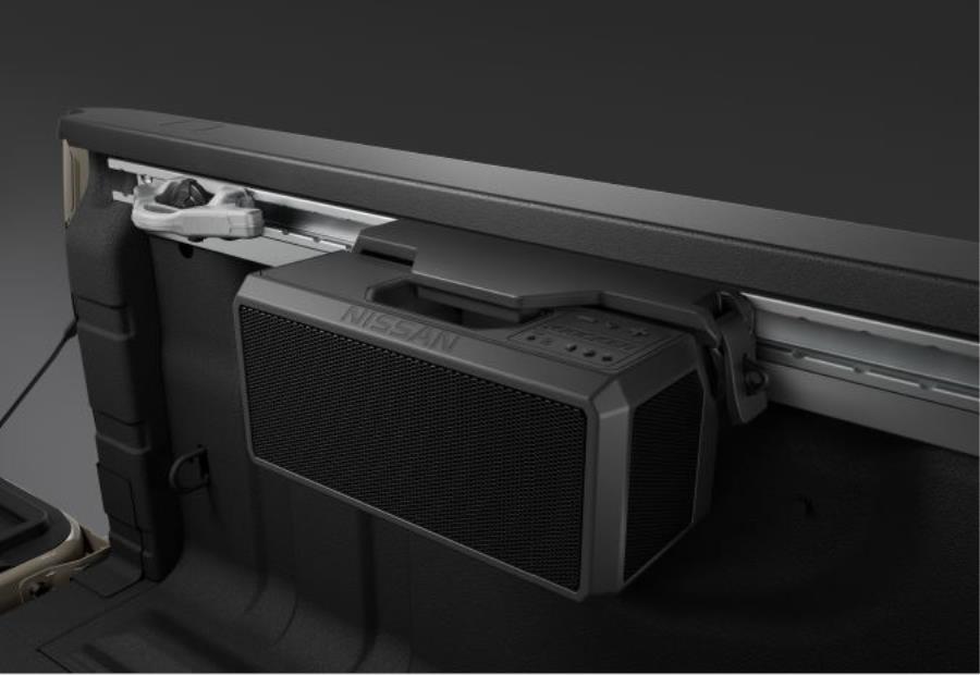 Nissan Kicker Niveau Bluetooth Speaker no mount USA Pawn