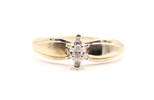  Women's Estate 0.04 ctw Marquise Cut Diamond Solitaire Engagement 10KT Ring 