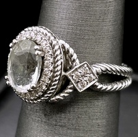  Gold Ladies Ring With Diamonds and Clear Topaz Gemstone 14kt Size 5 1/2