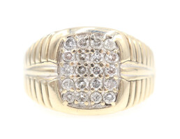 Men's 0.75 Ctw Round Cut Diamond Cluster 10KT Yellow Gold Ribbed Statement Ring