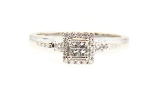 0.35 Ctw Round Diamond Princess Cluster 14KT White Gold Engagement Ring - 2.68g