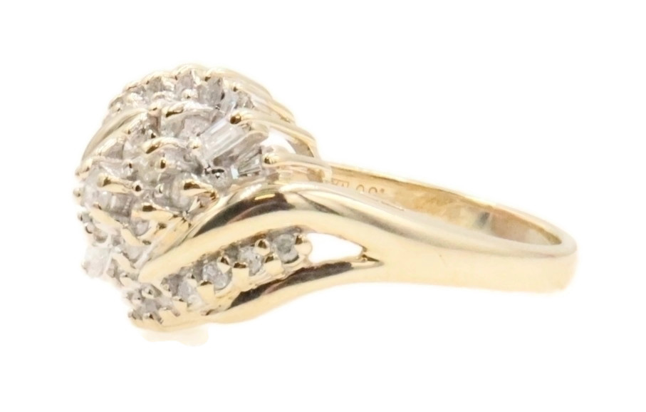 Women's Estate 14KT Yellow Gold 0.50 ctw Round & Baguette Diamond Cluster Ring