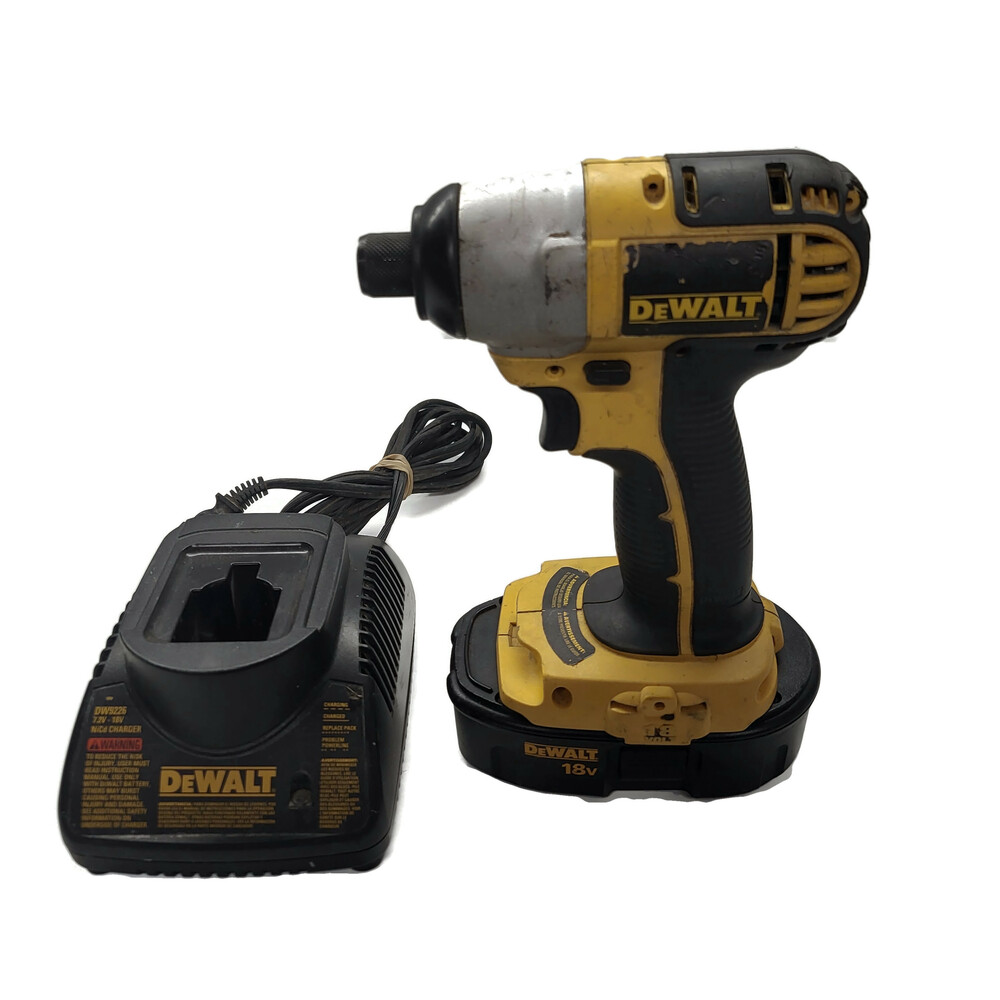Dewalt DC825 18v Impact Drill With one Battery and Charger 