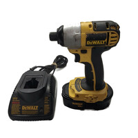 Dewalt DC825 18v Impact Drill With one Battery and Charger 